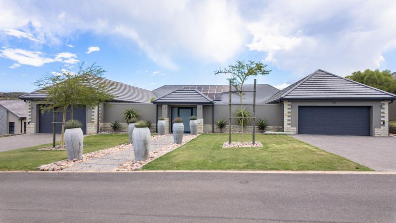 5 Bedroom Property for Sale in Num Num Cape Estate Western Cape